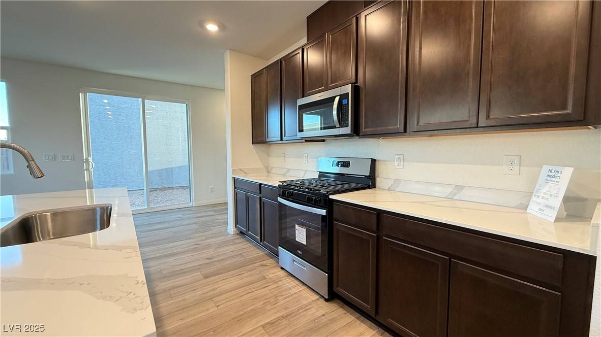 Las Vegas, NV 89113,7308 Davenbury ST