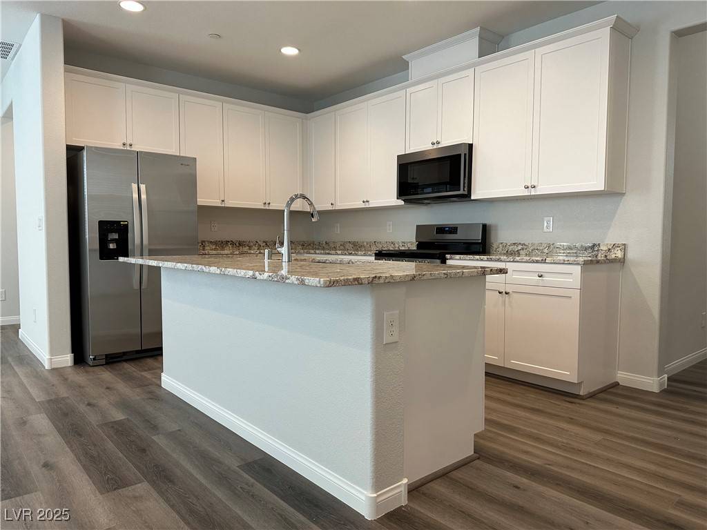 Henderson, NV 89011,72 Cadence Crest AVE