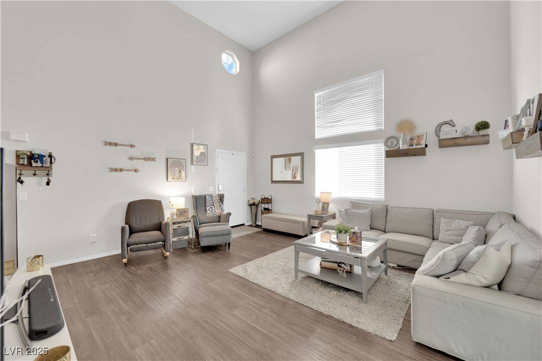 Henderson, NV 89015,717 Tawney Eagle ST