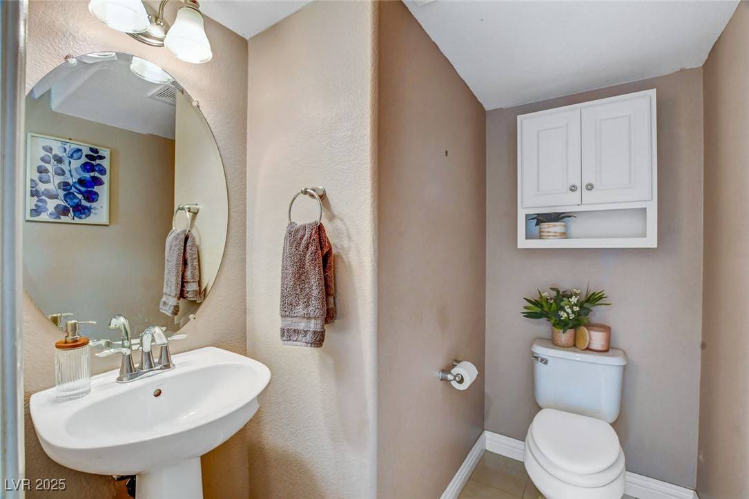 North Las Vegas, NV 89081,920 E Hammer LN