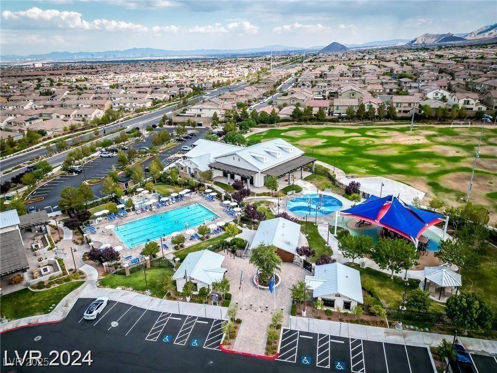 Las Vegas, NV 89166,8830 Roadrunner Ravine ST