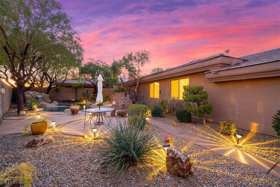 Henderson, NV 89052,23 Feather Sound DR