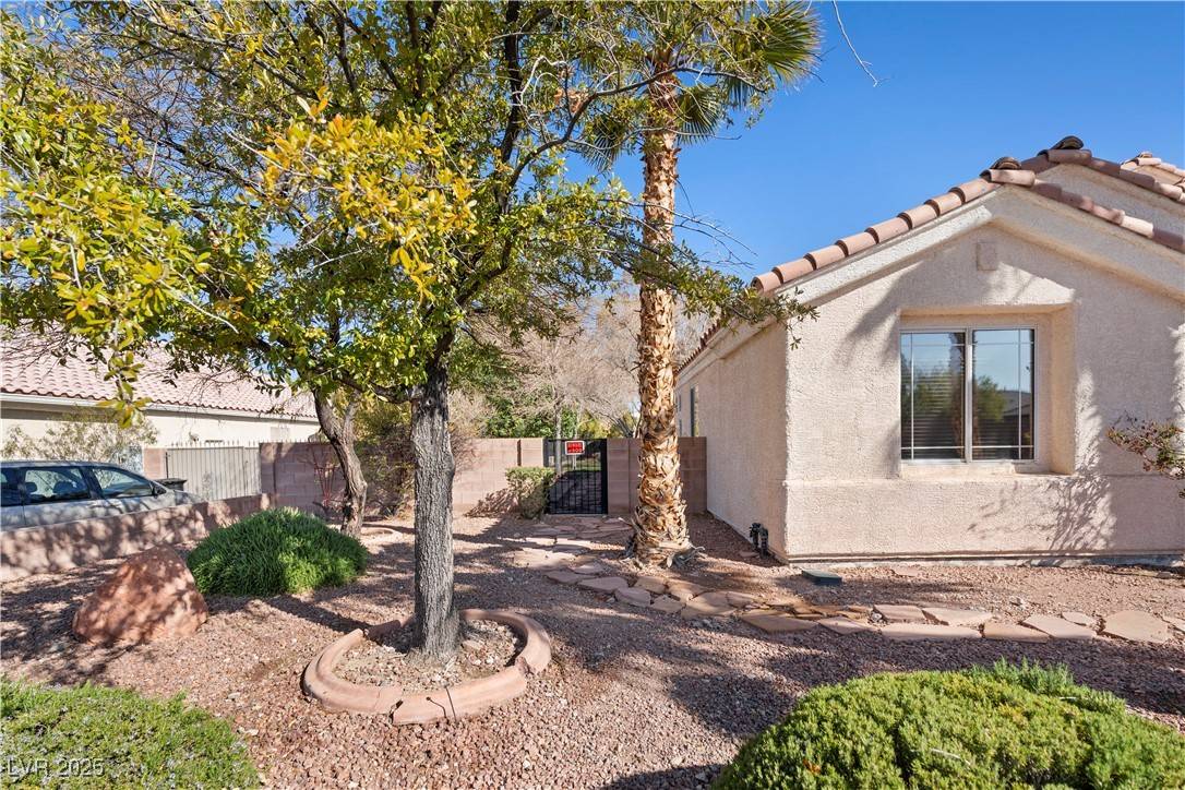 Las Vegas, NV 89183,368 E Rush AVE