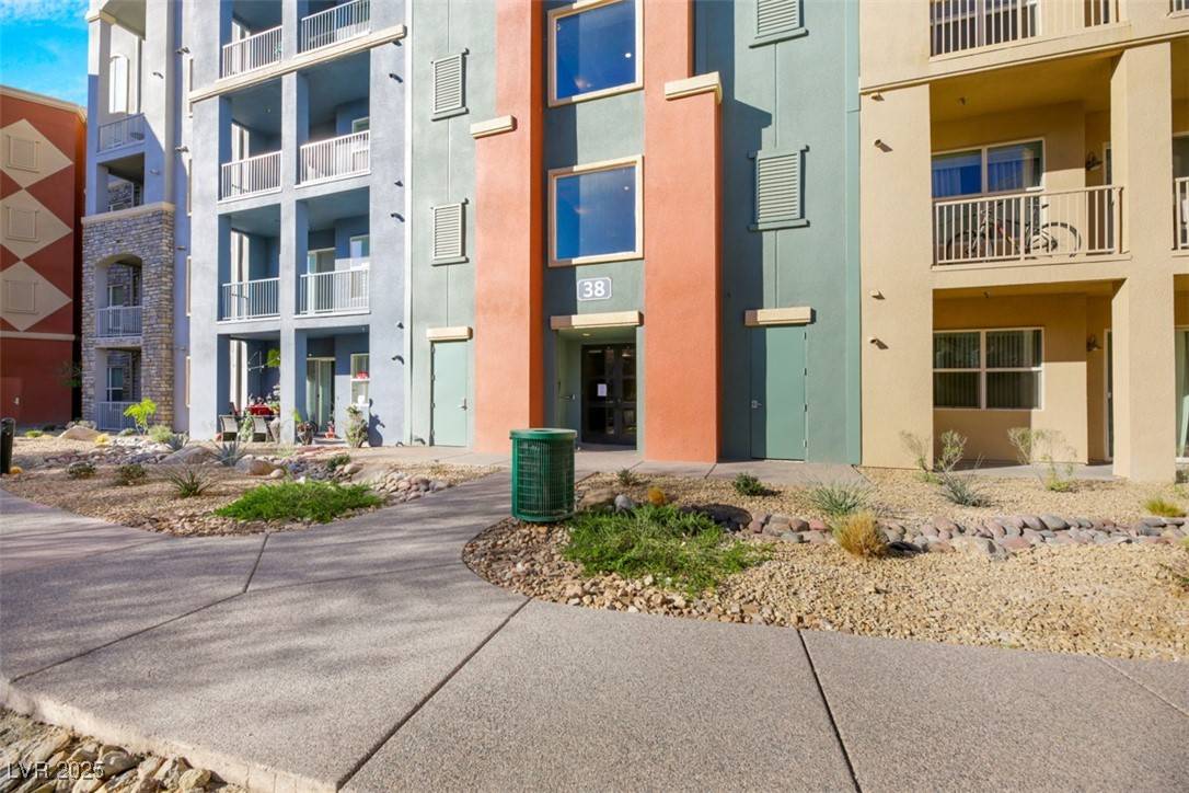 Las Vegas, NV 89123,38 E Serene AVE #416