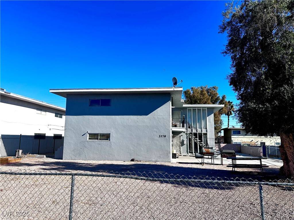 Las Vegas, NV 89169,3370 Athens ST