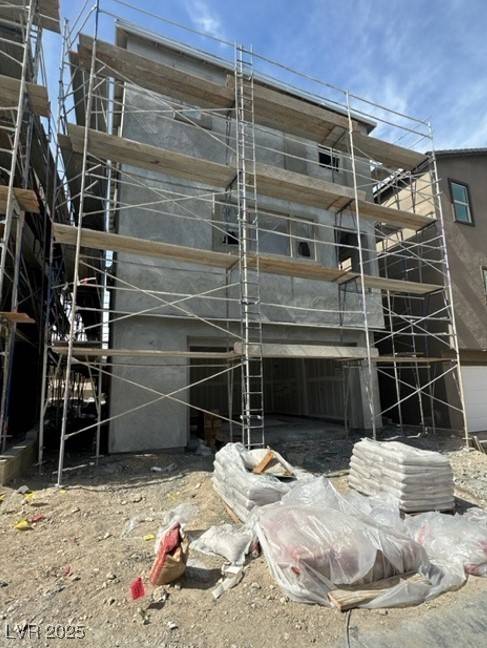 Las Vegas, NV 89138,1537 Bat Hawk ST