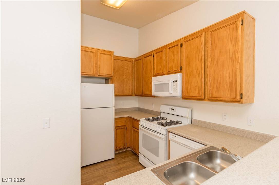 Las Vegas, NV 89115,4730 E Craig RD #2028