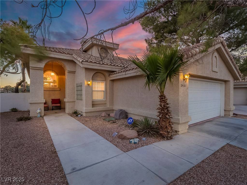 Las Vegas, NV 89128,2521 Seascape DR
