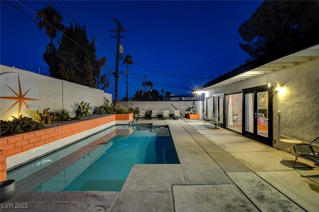 Las Vegas, NV 89169,1558 AZTEC WAY