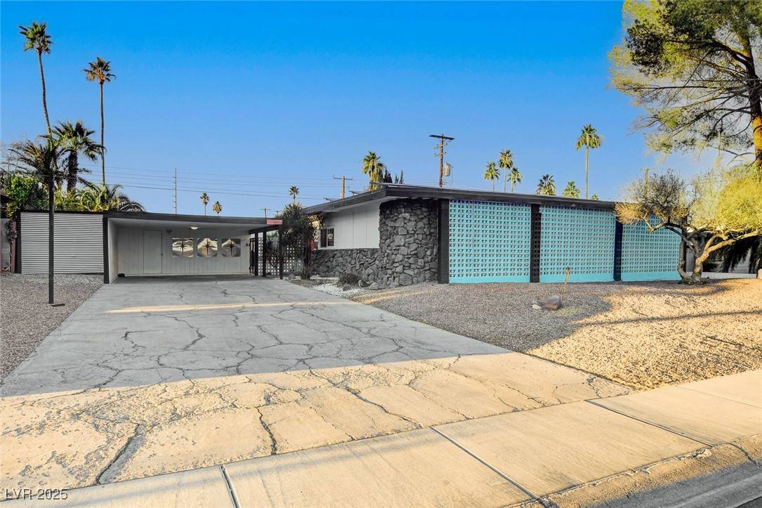 Las Vegas, NV 89169,1558 AZTEC WAY