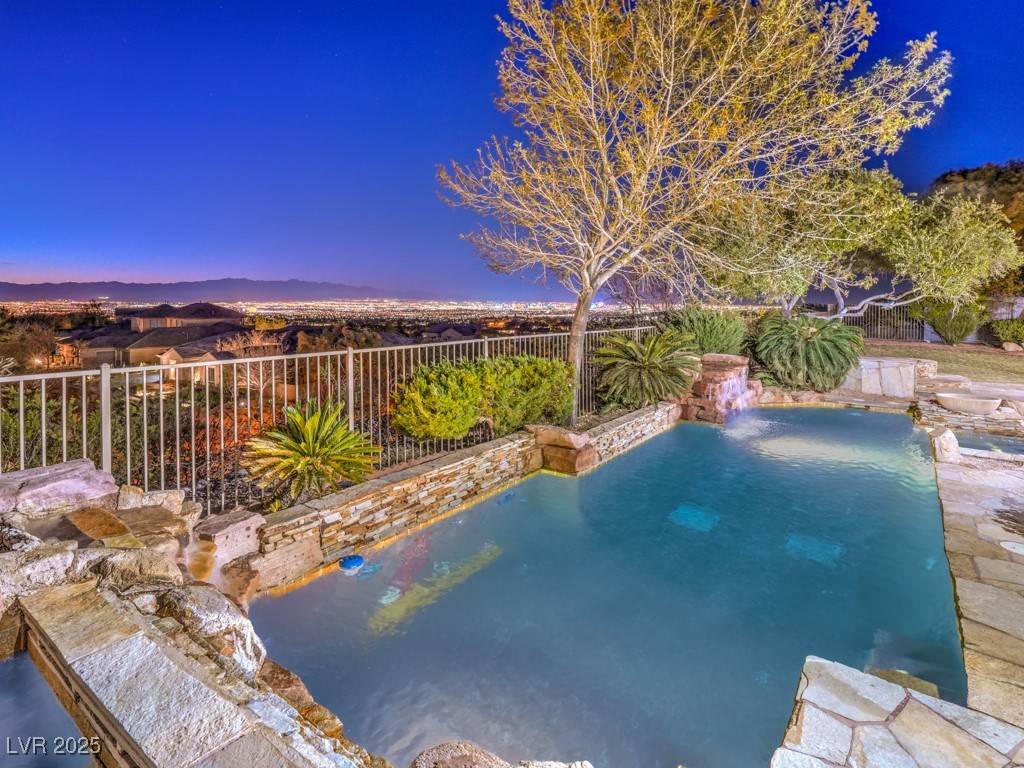 Henderson, NV 89052,3 Pine Hollow DR
