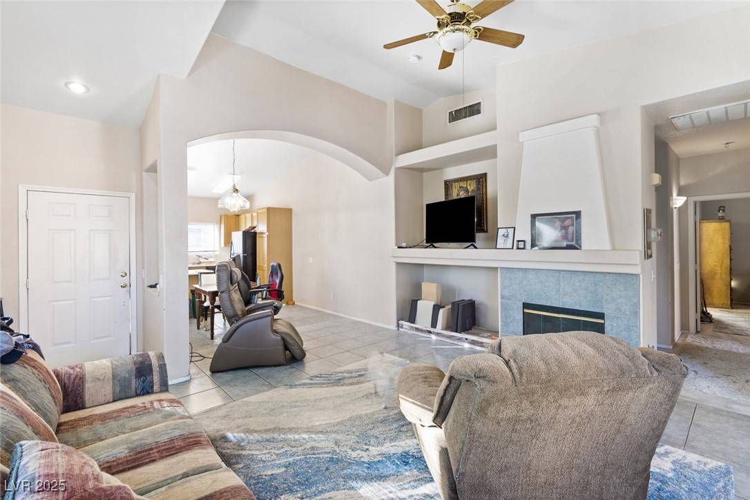 Las Vegas, NV 89123,7450 S Eastern AVE #2011