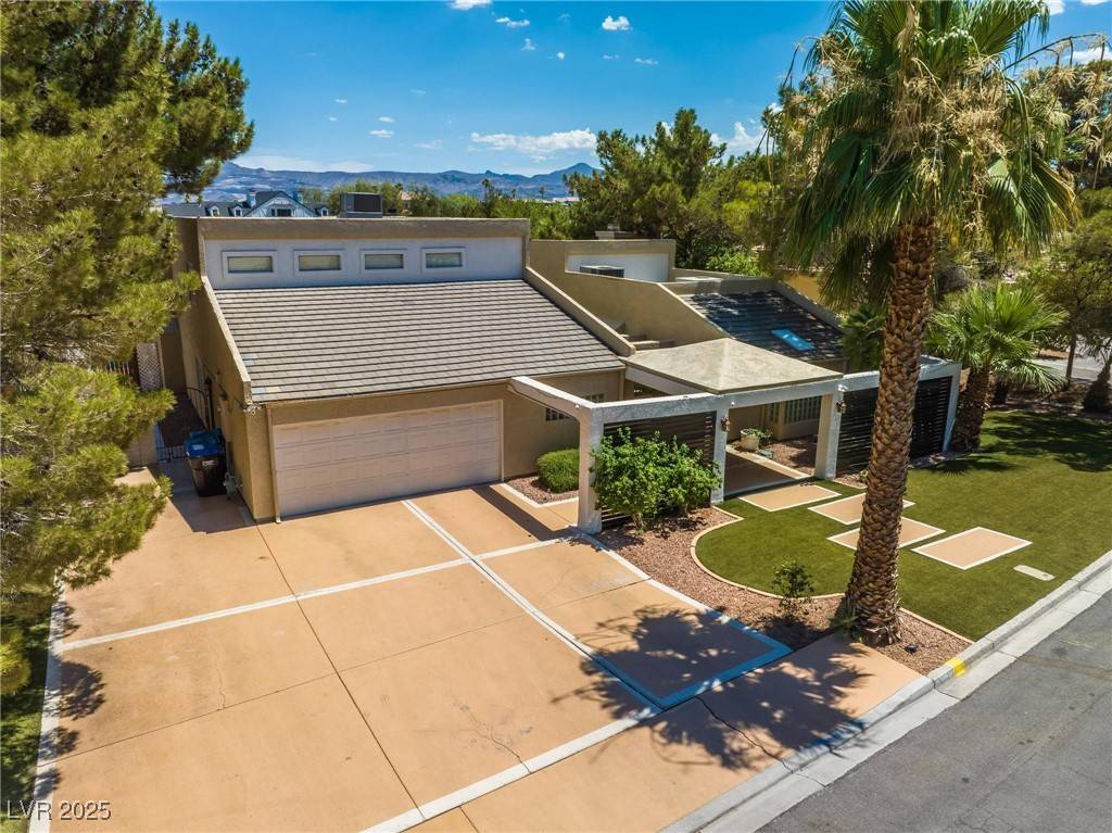 Henderson, NV 89014,3003 LA MESA DR