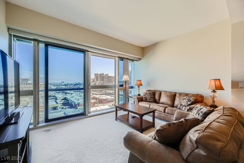 Las Vegas, NV 89103,4471 Dean Martin DR #1002