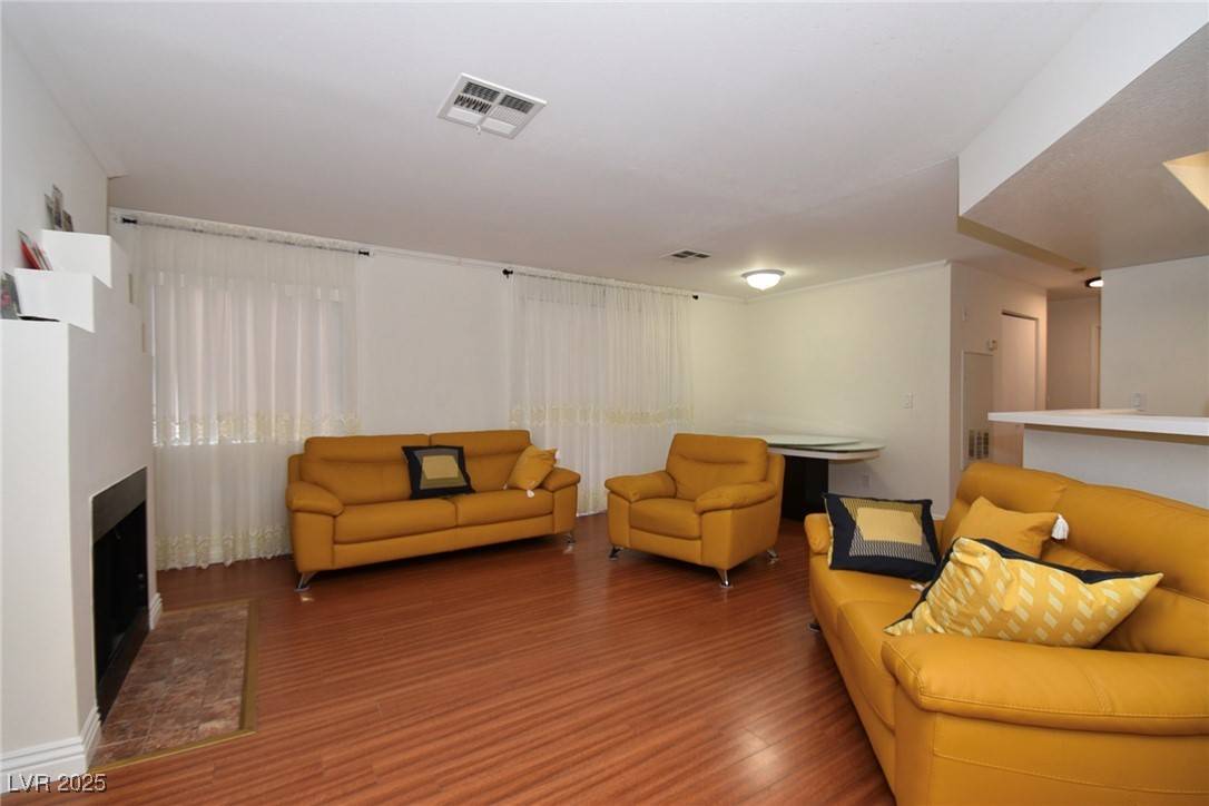 Las Vegas, NV 89117,8600 W Charleston BLVD #2101