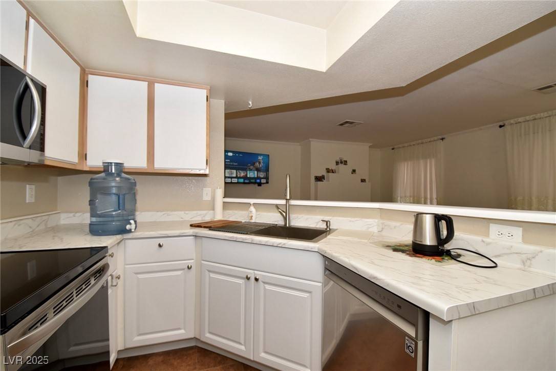 Las Vegas, NV 89117,8600 W Charleston BLVD #2101