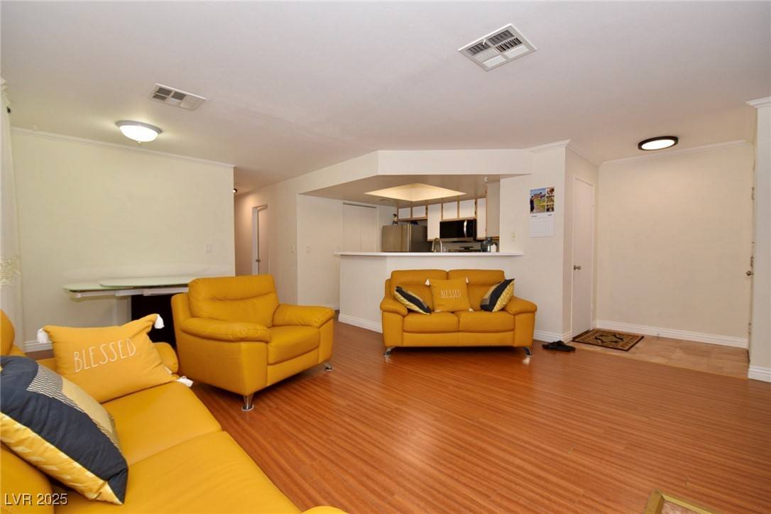 Las Vegas, NV 89117,8600 W Charleston BLVD #2101