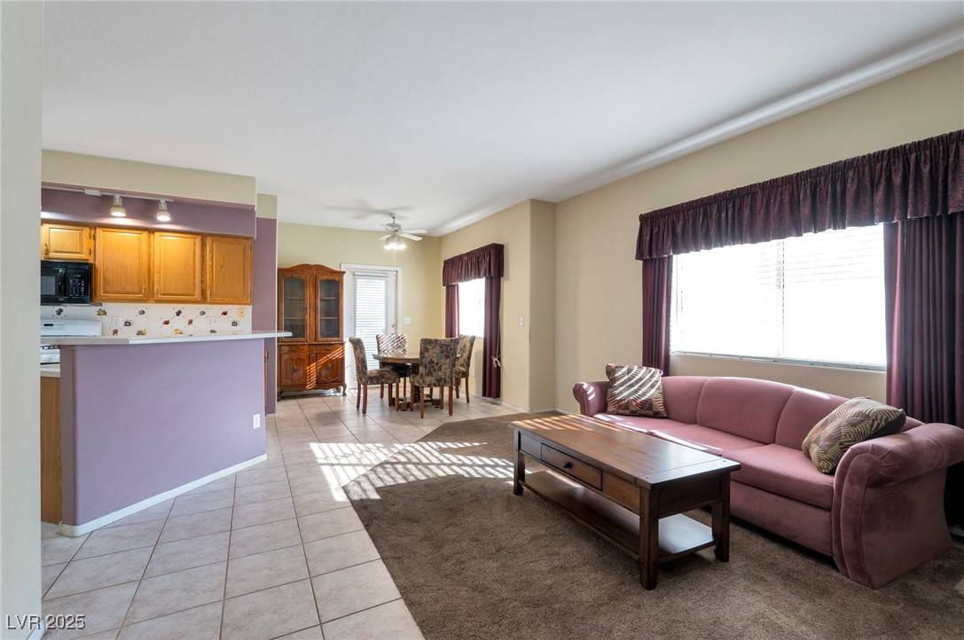 Henderson, NV 89014,1518 Jenny Linn DR #105