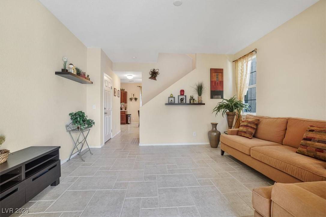 Las Vegas, NV 89113,8157 Amy Springs ST