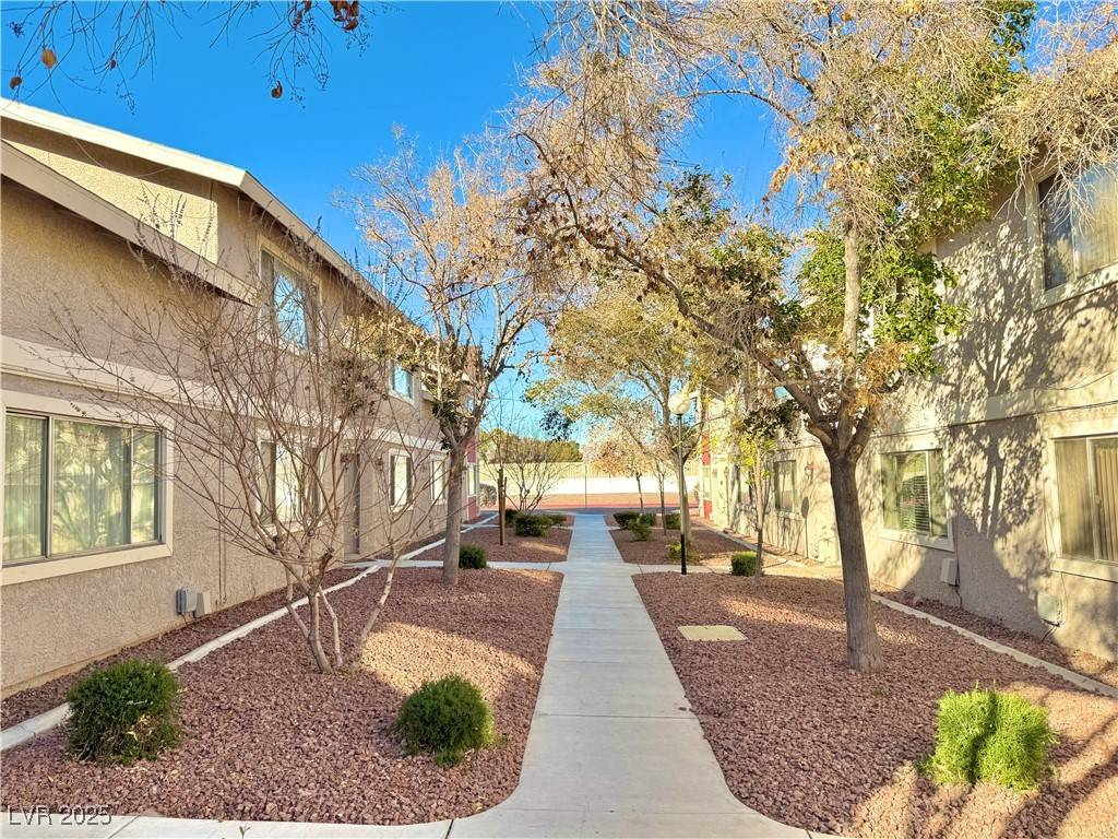 Las Vegas, NV 89107,100 S Crestline DR #57