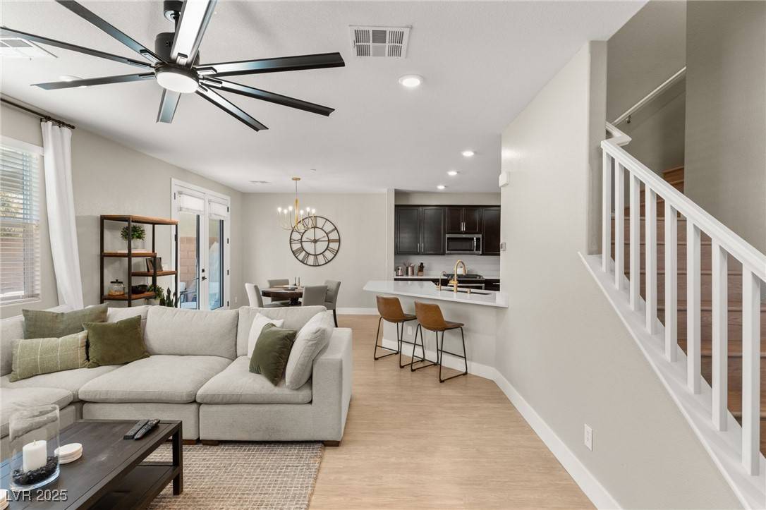 Henderson, NV 89044,2124 Danzinger PL