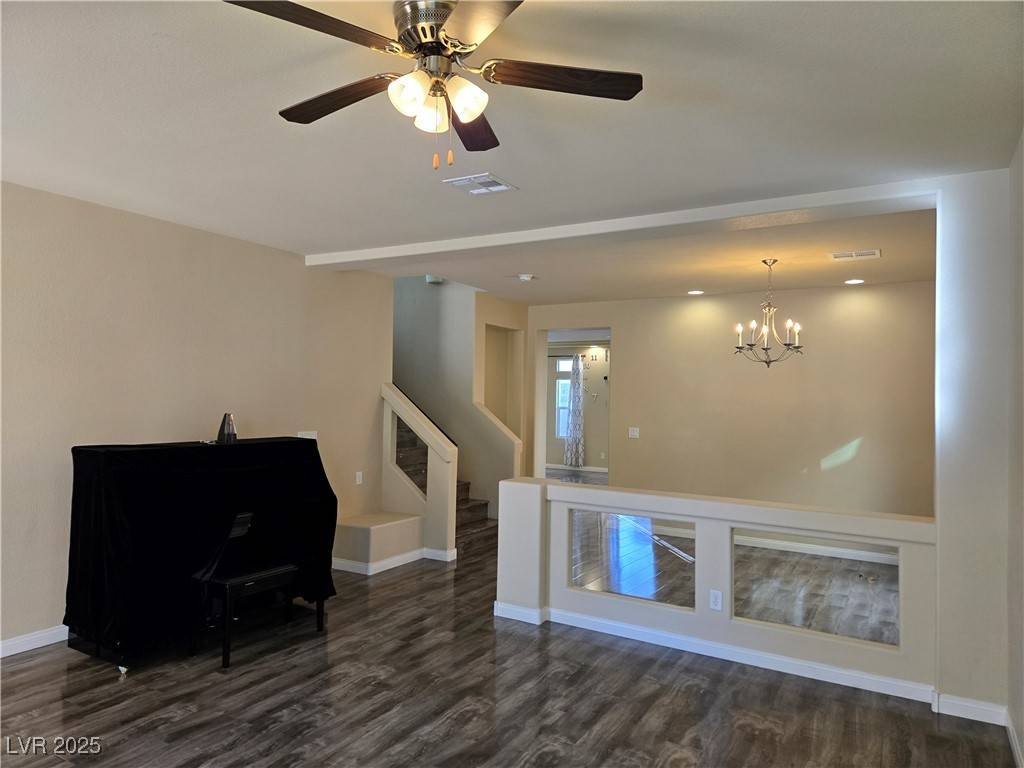 Las Vegas, NV 89139,6538 Creekside Cellars CT