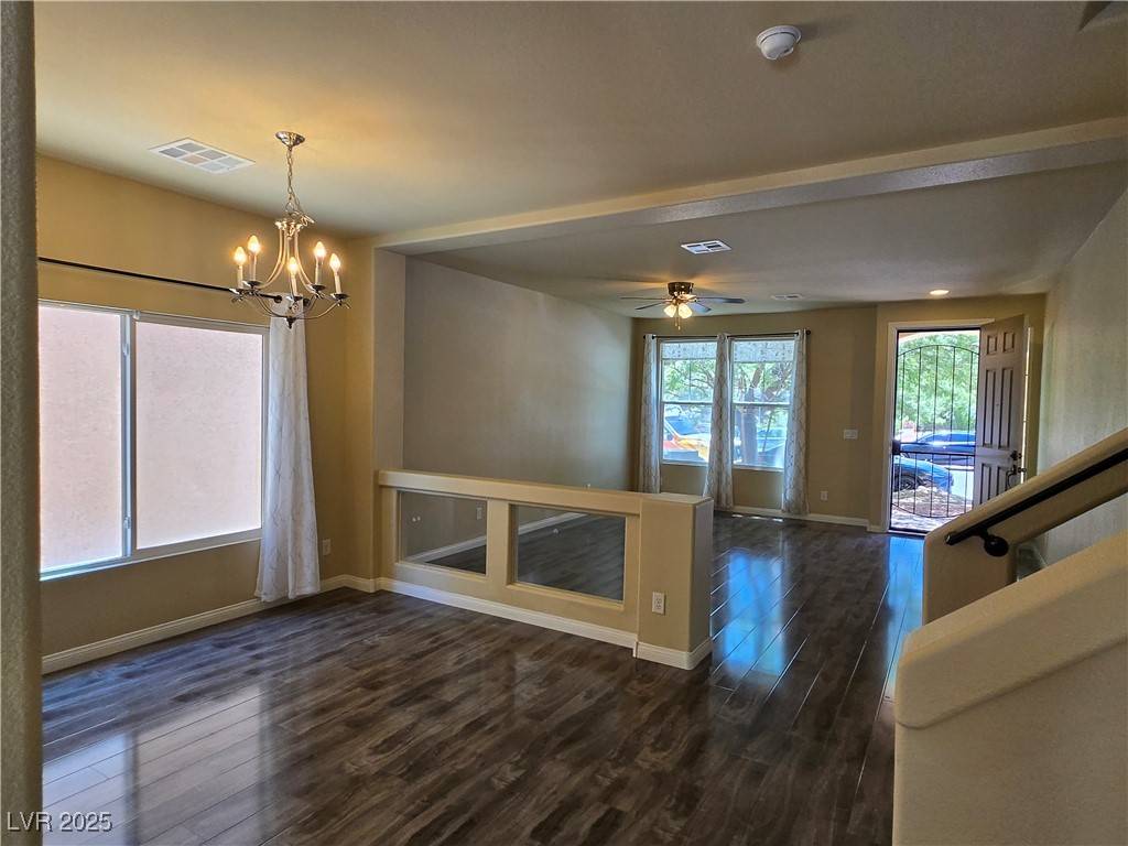 Las Vegas, NV 89139,6538 Creekside Cellars CT