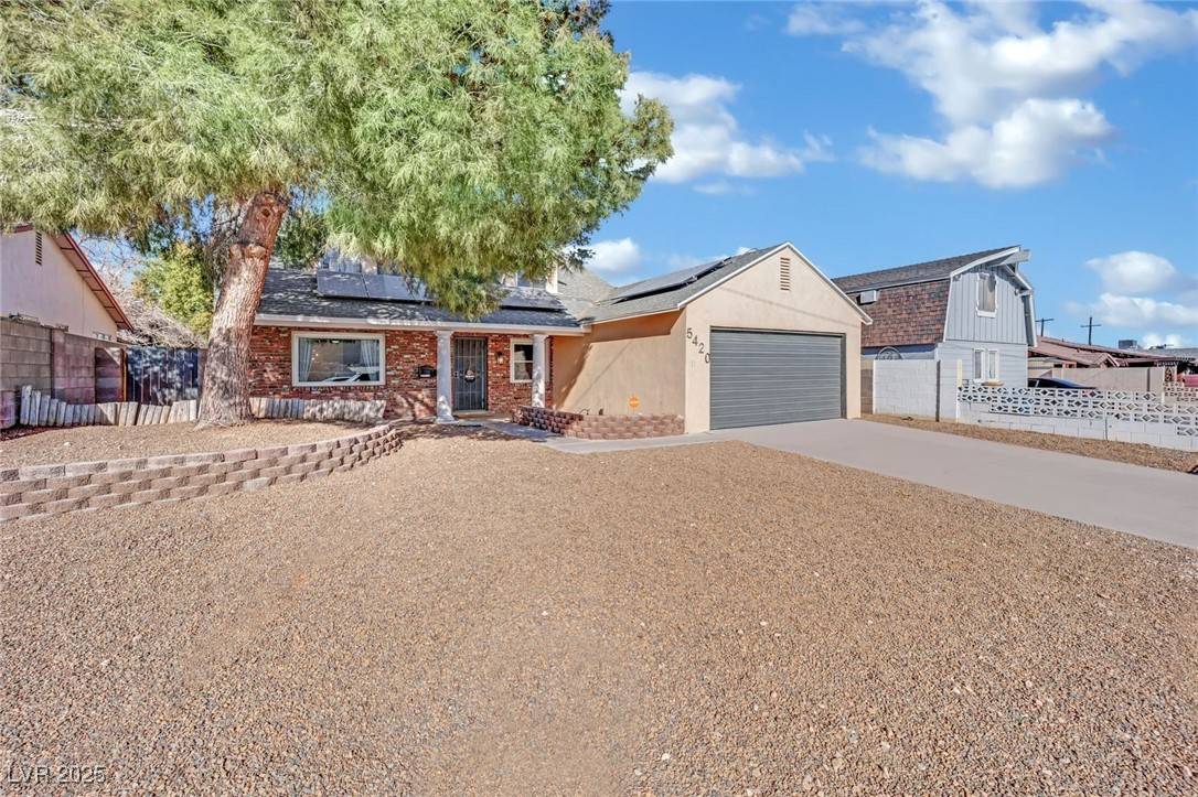 Las Vegas, NV 89146,5420 Doe AVE