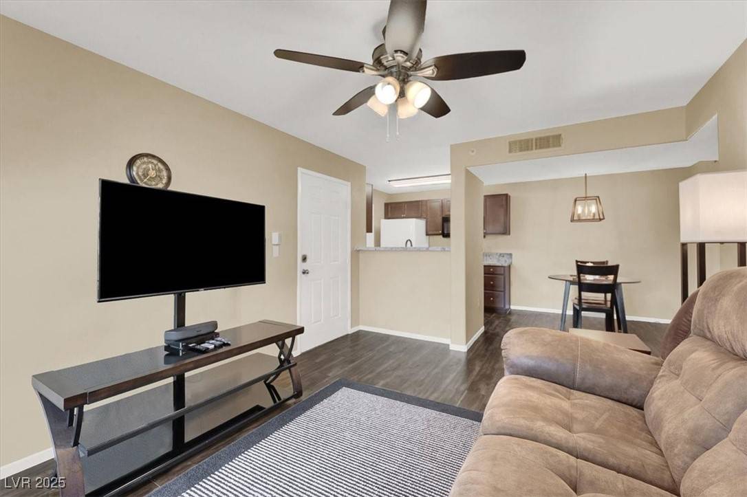 Henderson, NV 89052,950 Seven Hills DR #2413