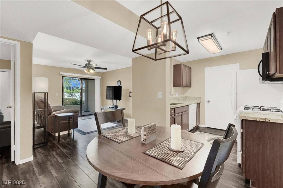 Henderson, NV 89052,950 Seven Hills DR #2413