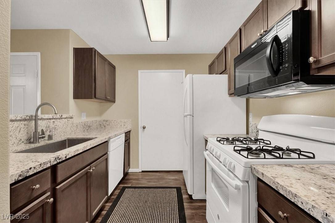 Henderson, NV 89052,950 Seven Hills DR #2413