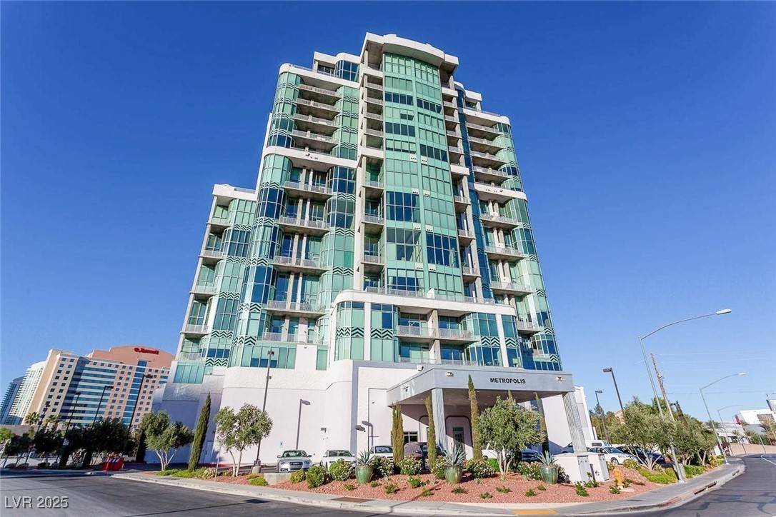 Las Vegas, NV 89109,360 E Desert Inn RD #1201