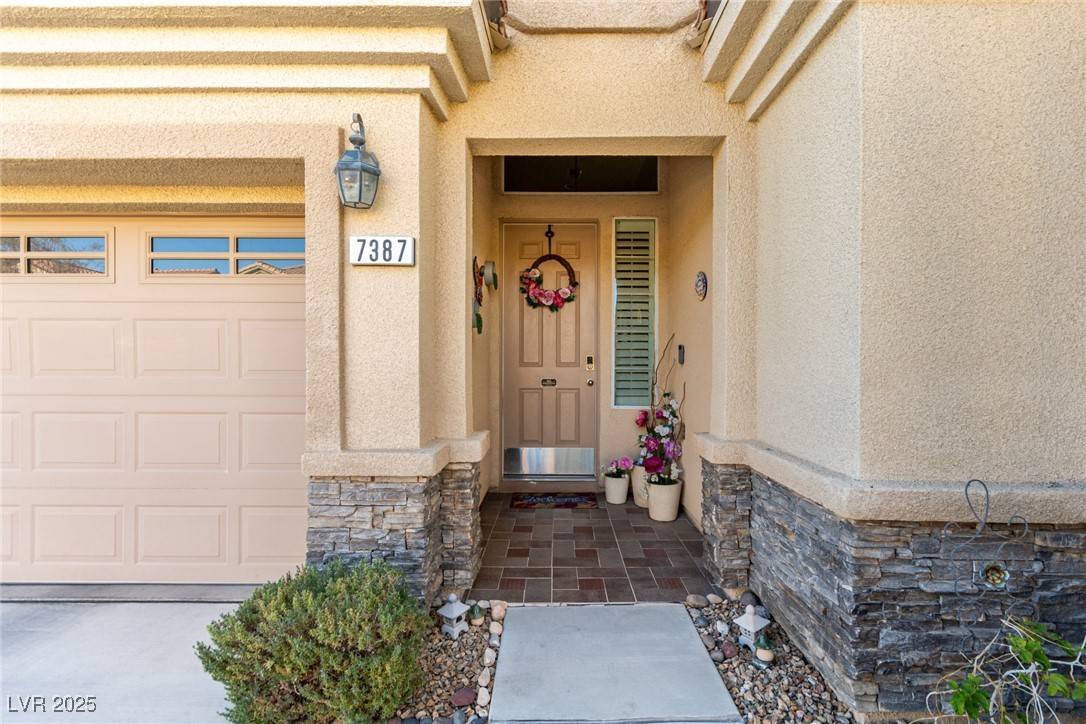 Las Vegas, NV 89113,7387 Howell Mill CT