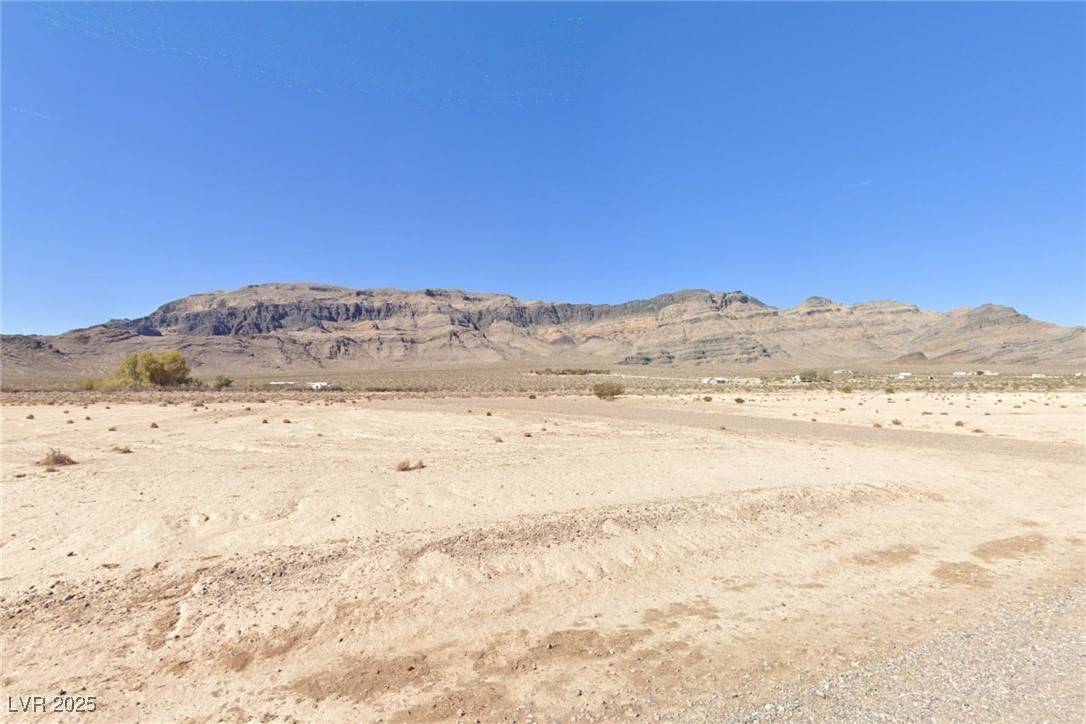 Pahrump, NV 89060,2121 W Duo PL