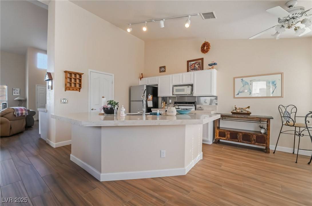 Las Vegas, NV 89123,1105 Thornfield LN