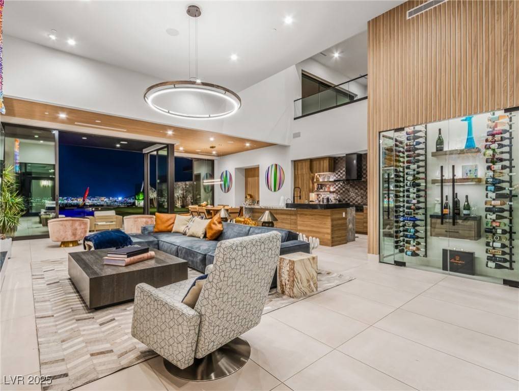 Henderson, NV 89012,591 Overlook Rim DR