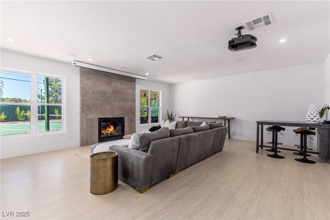 Las Vegas, NV 89120,7271 Loma Alta CIR
