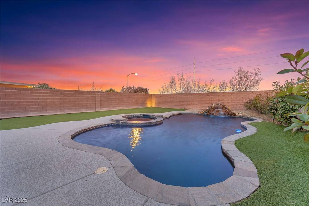 Las Vegas, NV 89179,11156 Hickory Glen ST