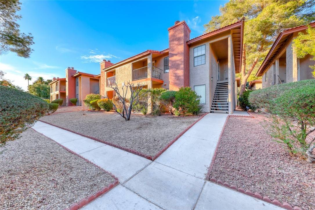 Las Vegas, NV 89103,5576 W Rochelle AVE #14D