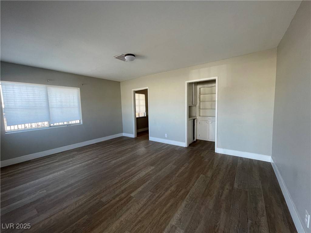 Las Vegas, NV 89101,2410 Poplar AVE