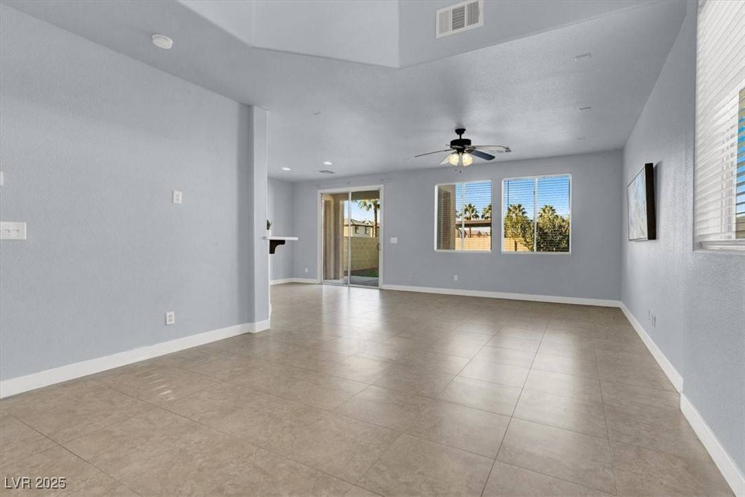 Las Vegas, NV 89122,5089 Sagelyn ST