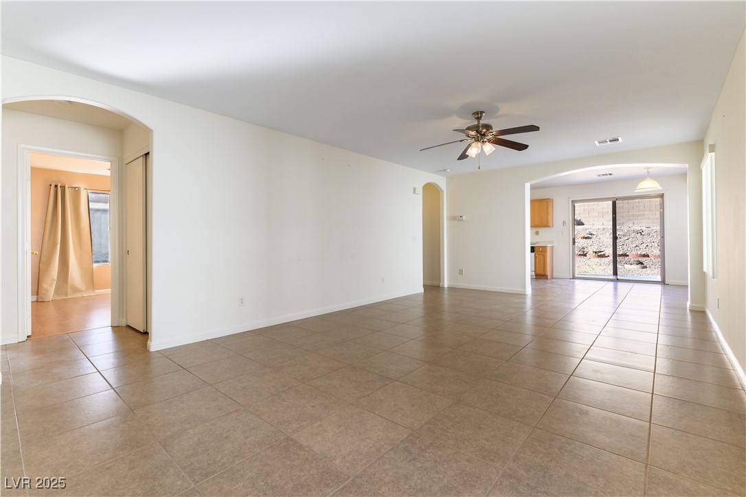 Las Vegas, NV 89141,10957 Civiletti ST