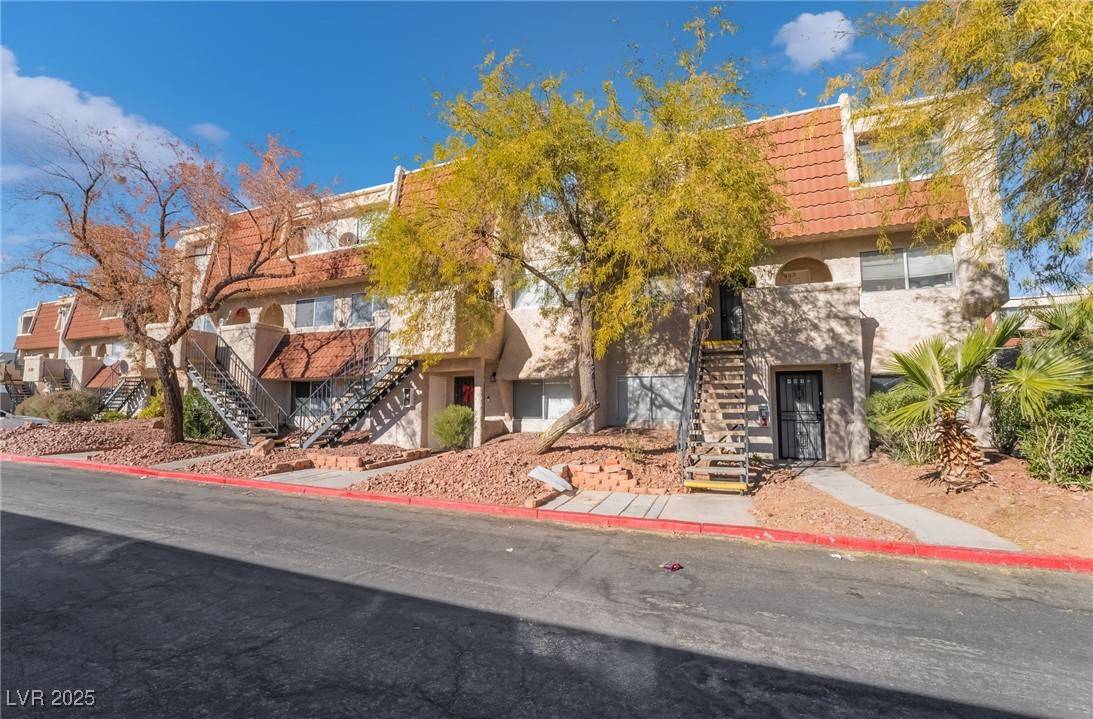 Las Vegas, NV 89103,3585 Arville ST #402C