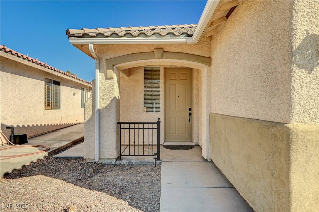 Las Vegas, NV 89117,3060 Lapis Beach DR