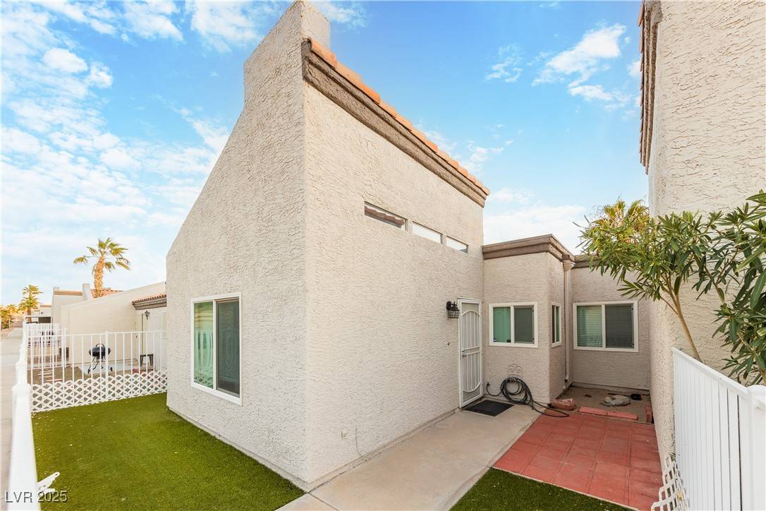 Laughlin, NV 89029,2254 High Dunes LN #.