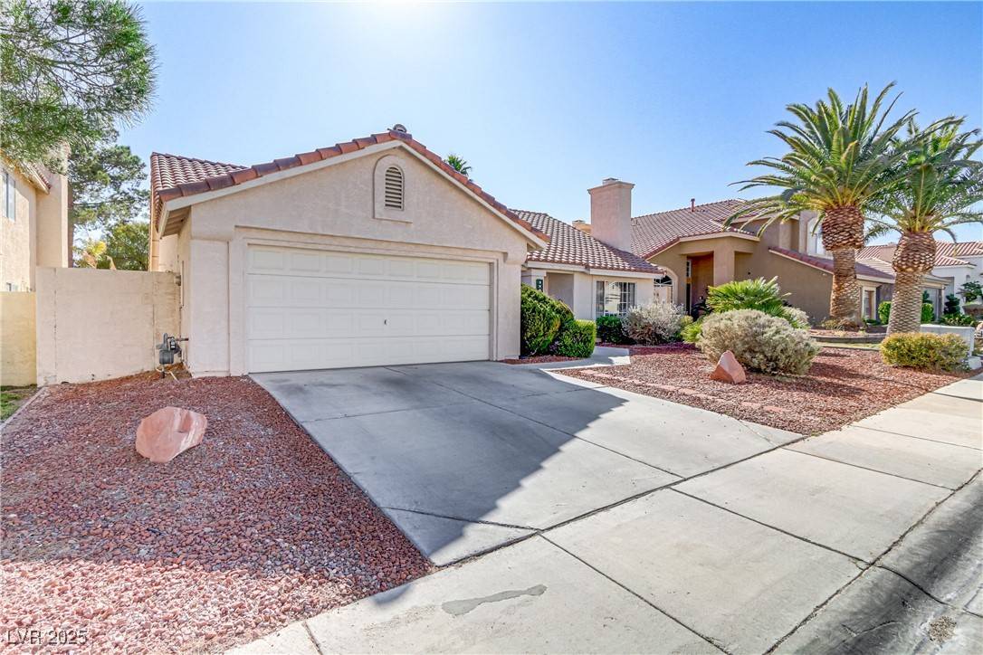 Las Vegas, NV 89117,9905 Barrier Reef DR