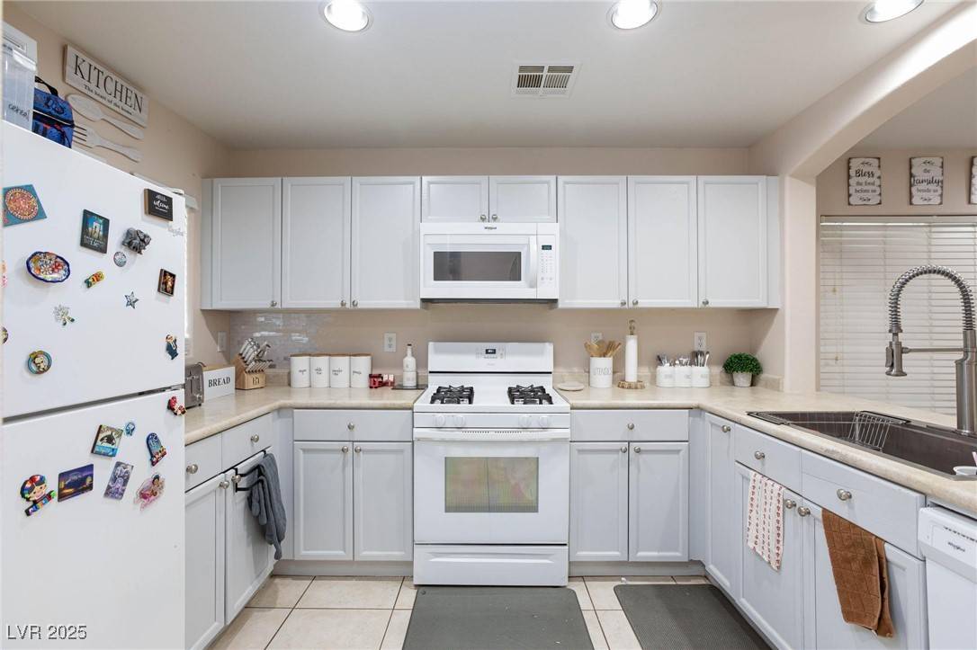 Las Vegas, NV 89149,7660 Fabled Filigree ST