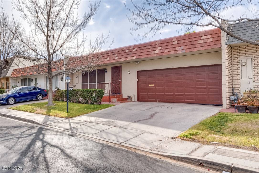 Las Vegas, NV 89121,3767 Monument ST