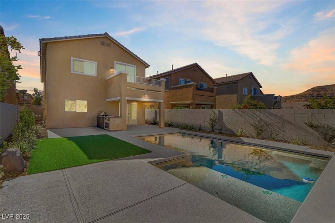 Las Vegas, NV 89148,9570 Wenmarie CT