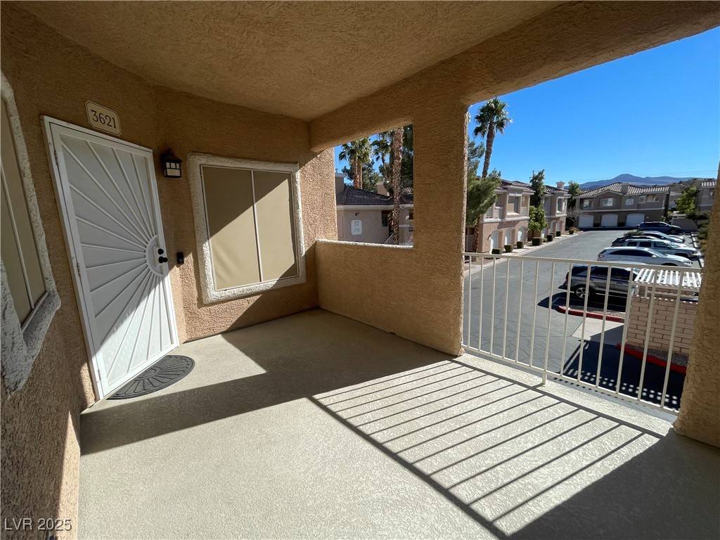 Henderson, NV 89012,251 S Green Valley Pkwy #3621